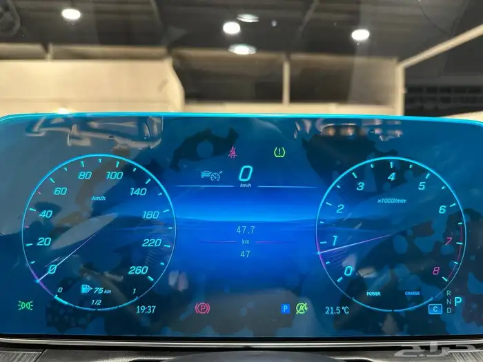 مرسيدس C200 2025 اصفار . رصد الفخامة 17