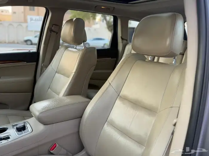 جراند شروكي ليمتد 2013 (( بحالة ممتازة )) 38