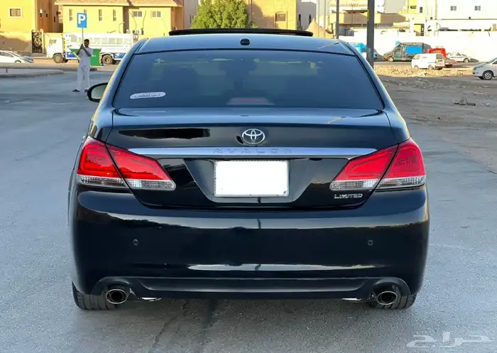 تويوتا افالون 2011 16