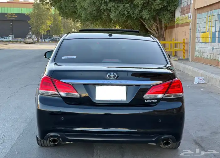 تويوتا افالون 2011 3