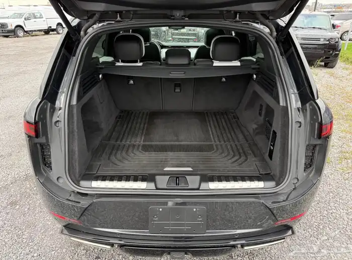 رنج روفر سبورت 2024 HSE P400 8