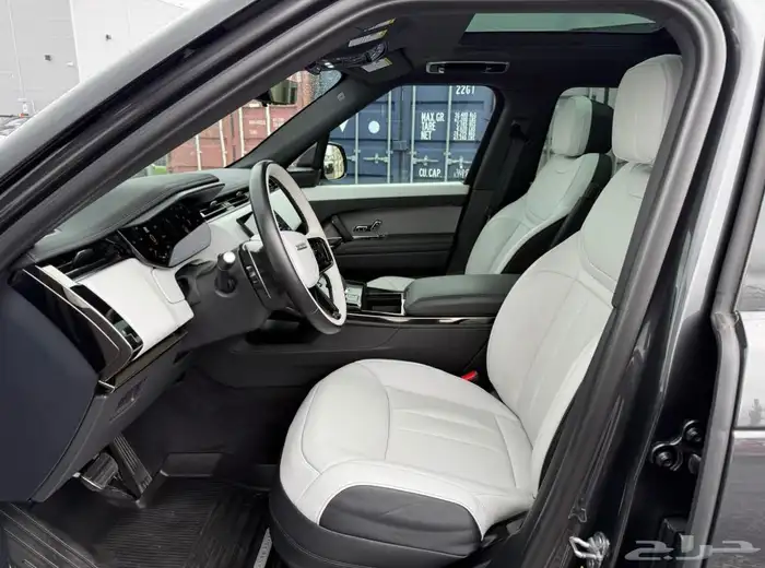 رنج روفر سبورت 2024 HSE P400 3