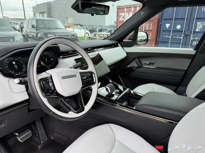 رنج روفر سبورت 2024 HSE P400 4