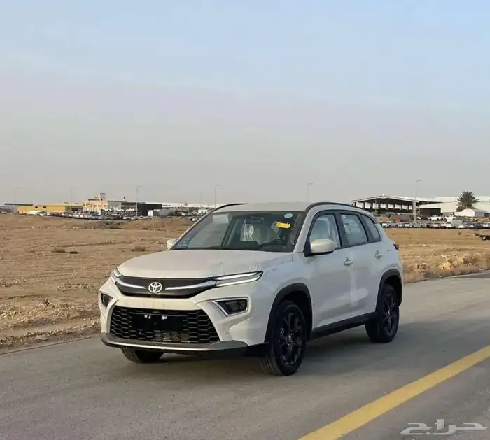 تويوتا أوربان كروزر GL بنزين 2026 8