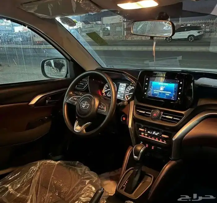 تويوتا أوربان كروزر GL بنزين 2026 4