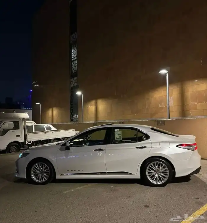 مطلوب كامري قراندي من موديل 2019 الى 2023 V6 ا 0