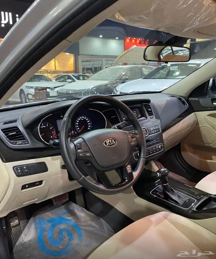 كيا كادينزا استاندر موديل 2015 على الشرط 7