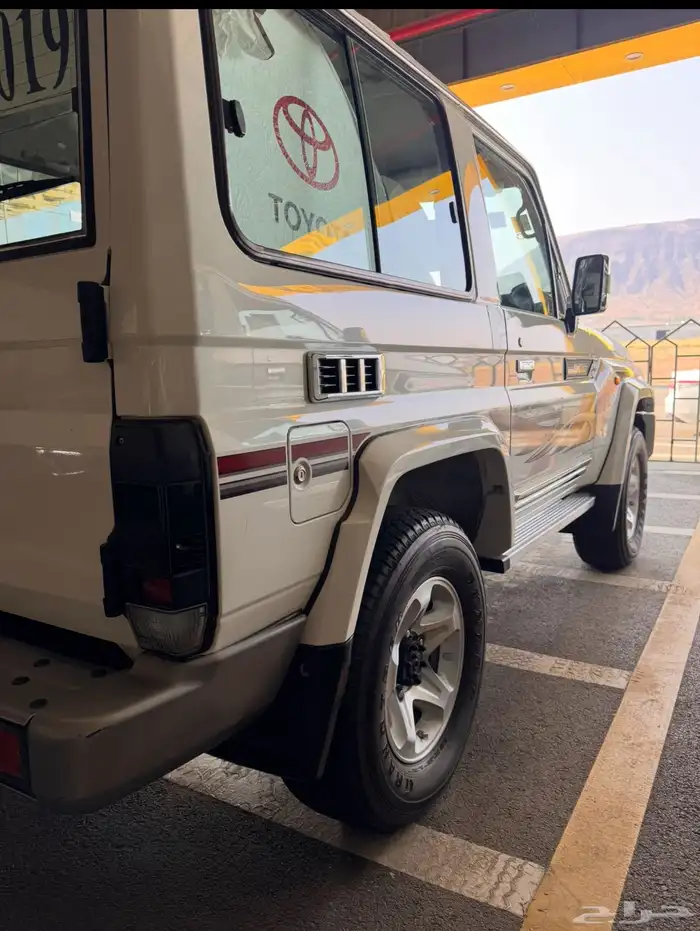 للبيع ربع 2019 بريمي فل كامل شبه الجديد 4