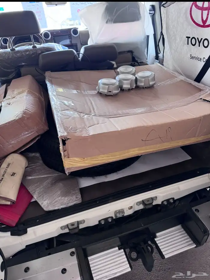 للبيع ربع 2019 بريمي فل كامل شبه الجديد 14