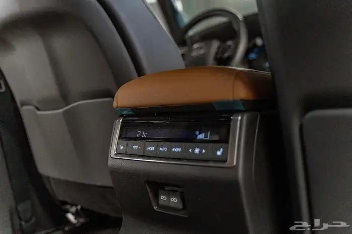 للبيع لكزز GX550 موديل 2024 فل الفل الفل وارد كندا 14