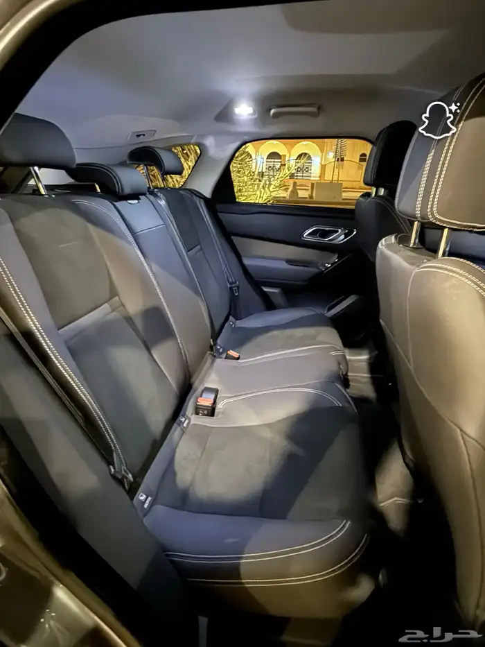 لاند روفر - فيلار 2020 14