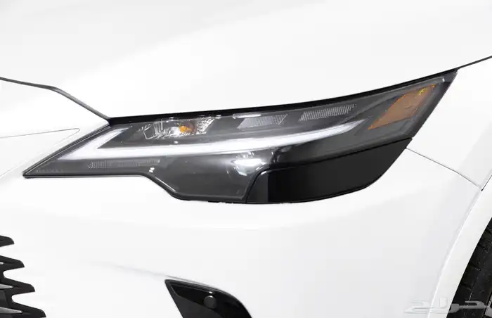 للبيع لكزز RX350 موديل 2023 ممشى قليل جدا وارد كندا 6