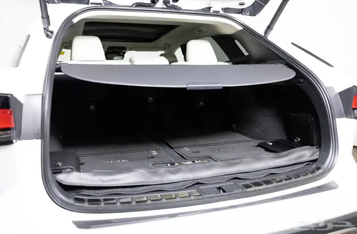 للبيع لكزز RX350 موديل 2023 ممشى قليل جدا وارد كندا 5