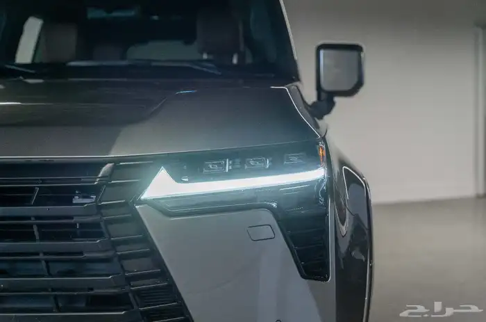 للبيع لكزز GX550 موديل 2024 فل الفل الفل وارد كندا 6