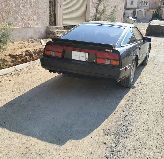 للبيع نيسان زد 300zx 1984 4