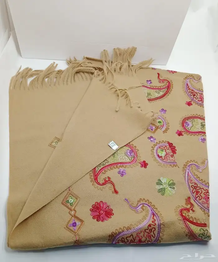 كولكشن الشتاء شالات كشميري. مطرز 4