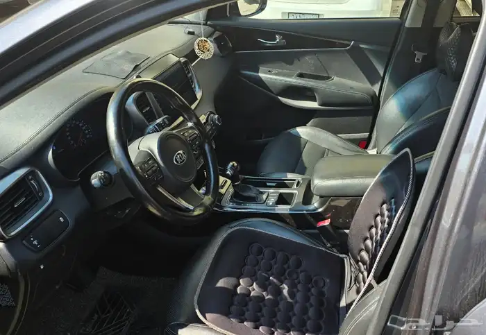 كيا سورنتو 9