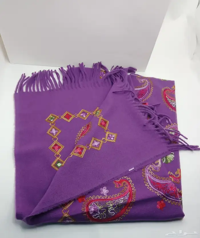 كولكشن الشتاء شالات كشميري. مطرز 18