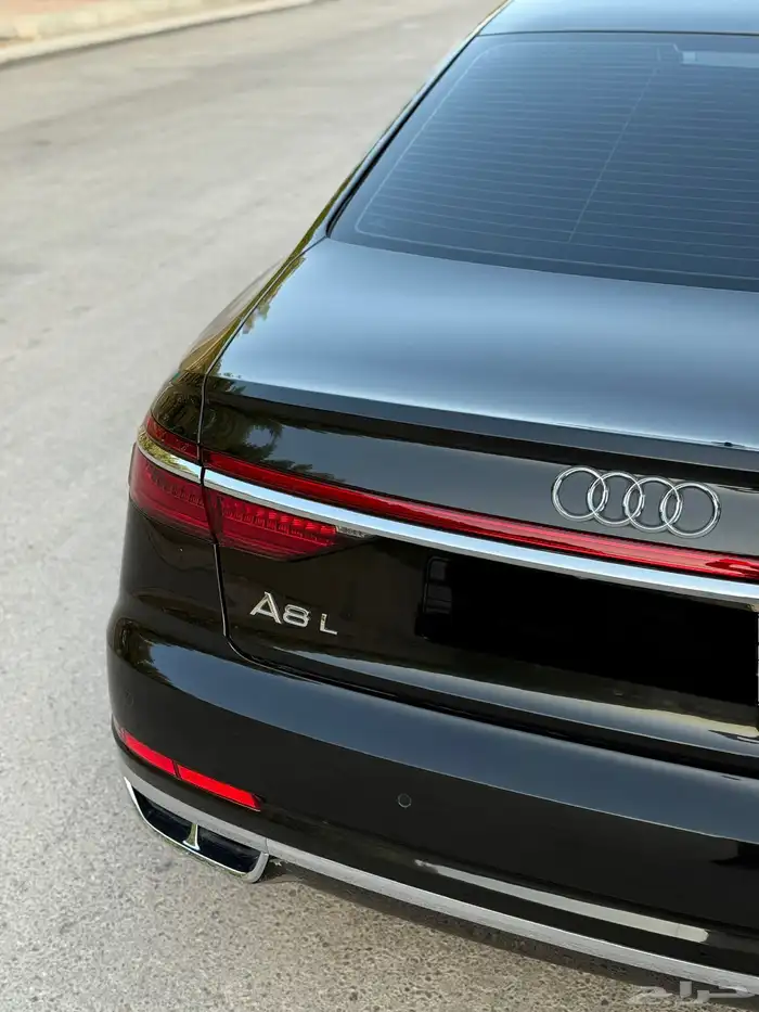 Audi A8L 2021 4