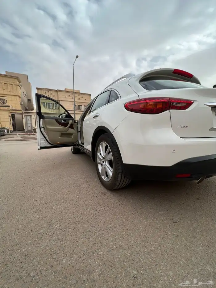 انفينتي fx37 2013 7