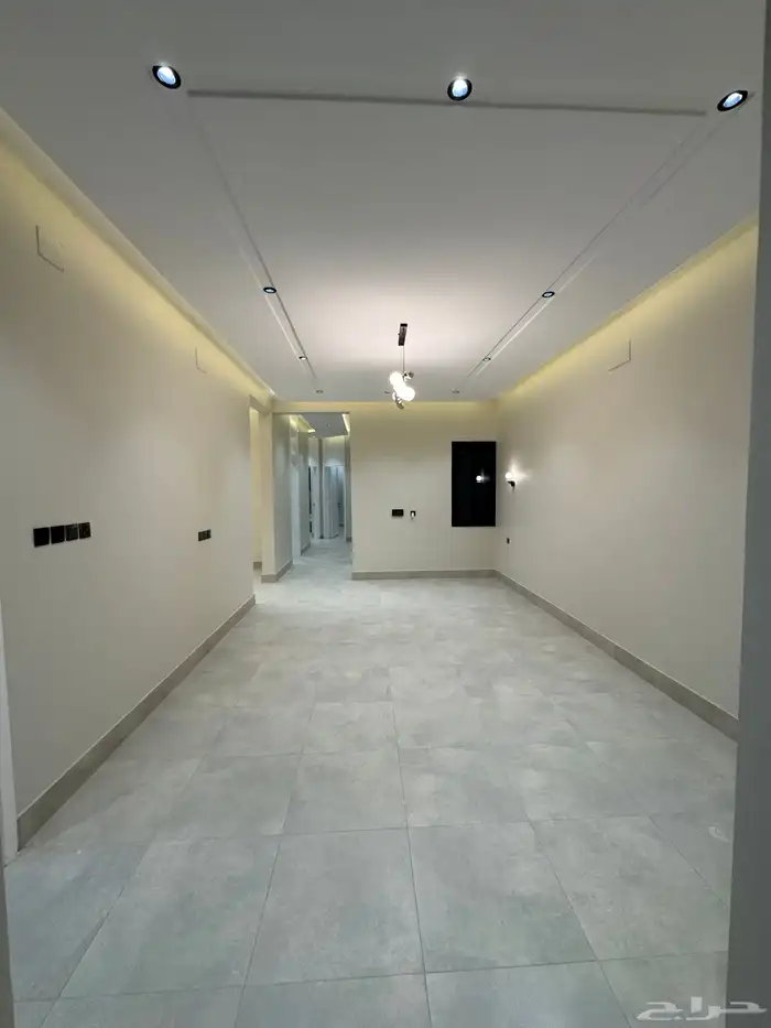 للبيع بالمحاله شقق علويه بسطح خاص تشطيب vip ب520 الف 9