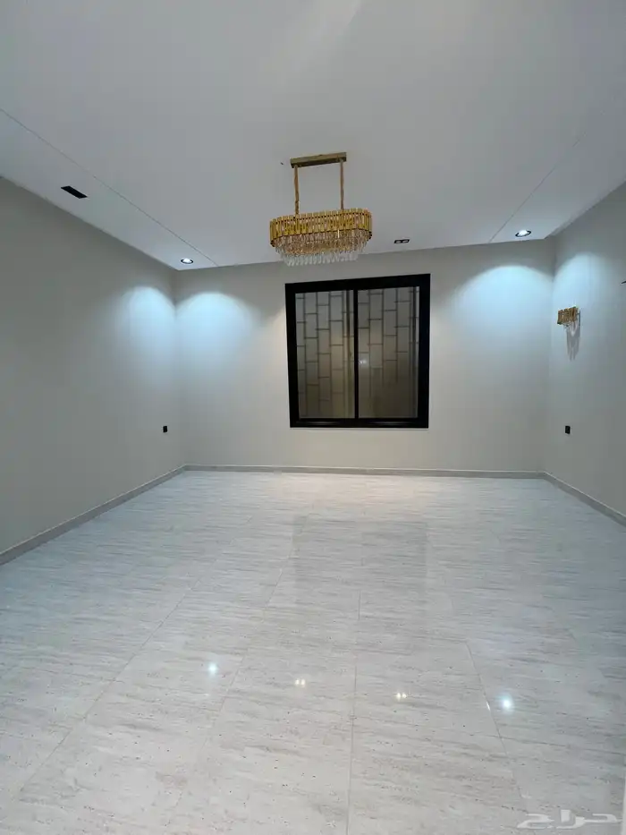 للبيع ادوار ارضية و علوية للبيع حي الطلح وسط الخدمات 10