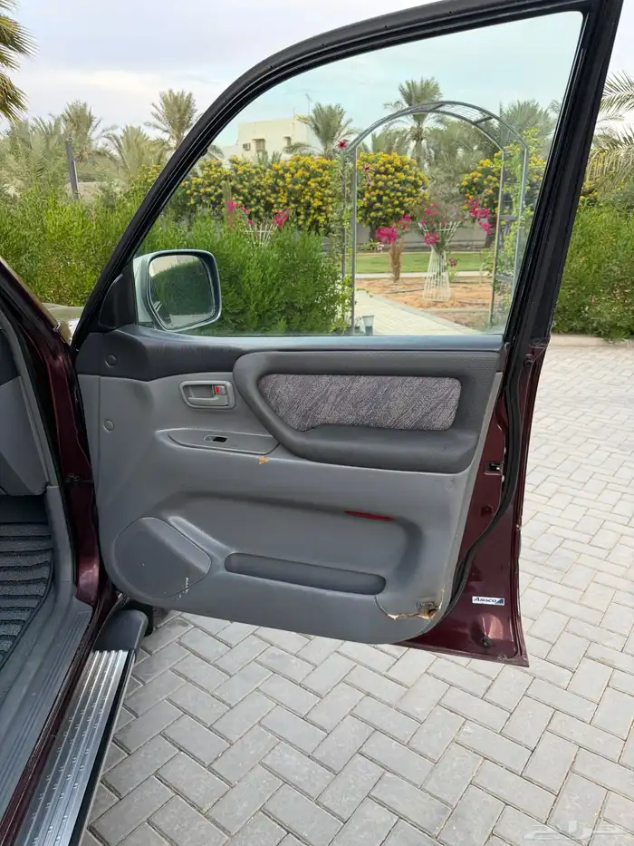 لاندكروزر 1999 قير عادي (عنابي) ممشى قليل 55