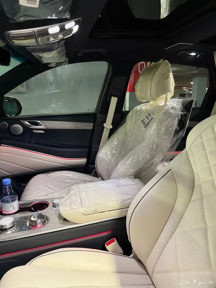 جينيسس GV80 2025 رويال - بحالة الجديدة ممشى قليل 9