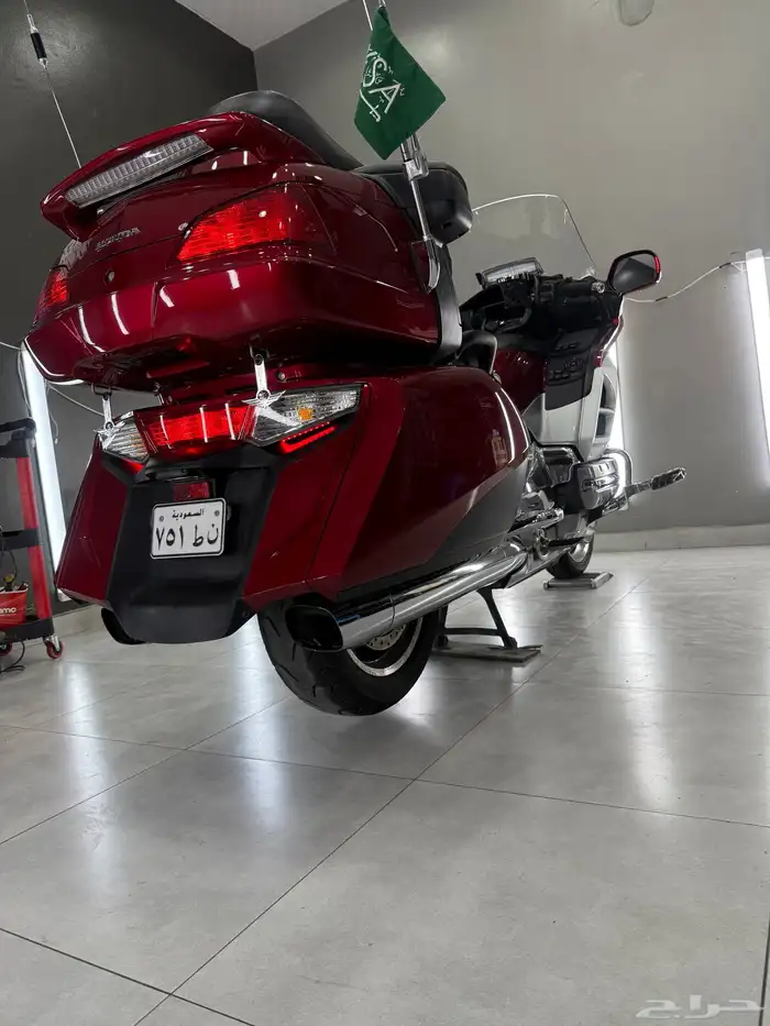 للبيع دراجة قولد 2012 Lvel 4 شاشة كبيره 4