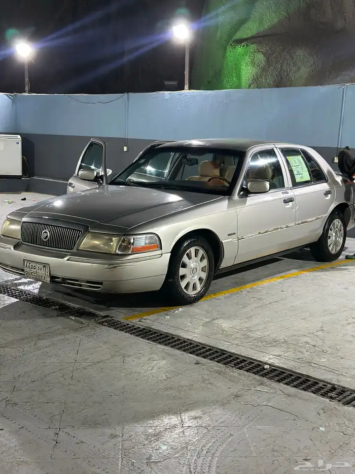 فورد قراند ماركيز لوحه مميزه 10