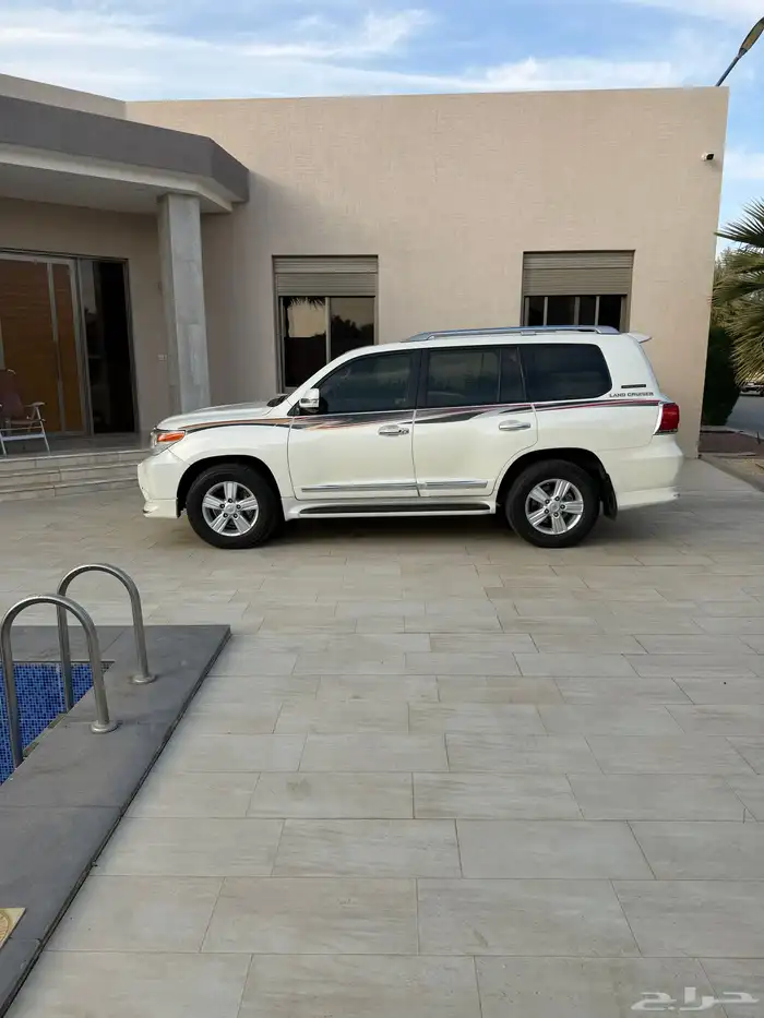لاندكروزر جكسار 2015 بريمي 8 سرندل ممشى قليل 3