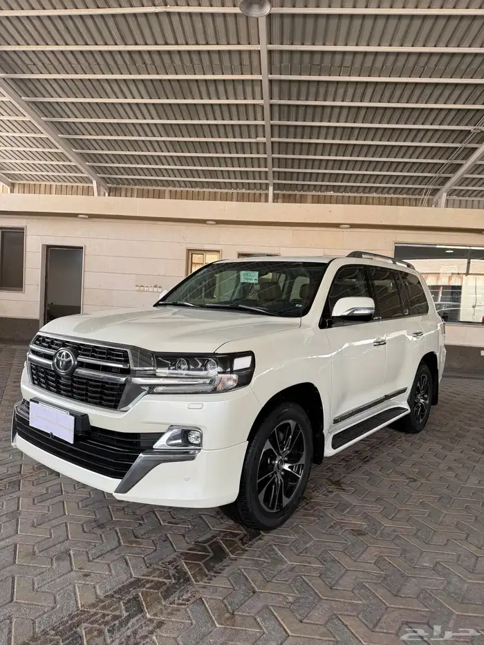 تويوتا لاندكروزر جي اكس أر تورينق سعودي رقم 4 موديل 2021 5