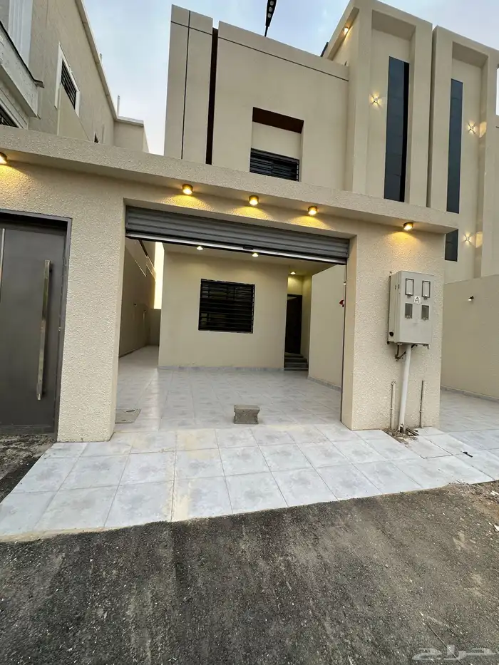 للبيع روفات وسيعة مع كراج باسعار مناسبة مخطط 2 بالخميس 0