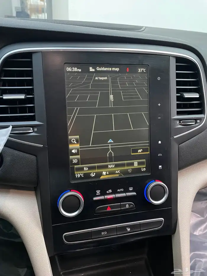 2018 رينو ميقان نص فل شاشة كبيرة 22