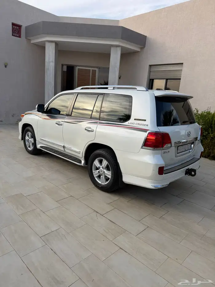 لاندكروزر جكسار 2015 بريمي 8 سرندل ممشى قليل 2