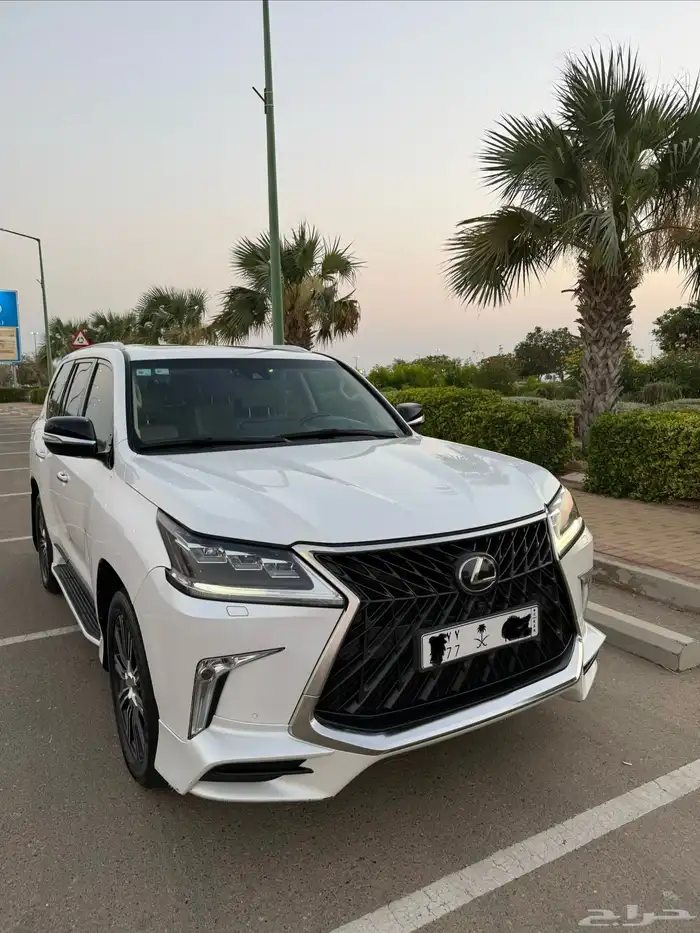 جيب لكزس LX570. 2020 3