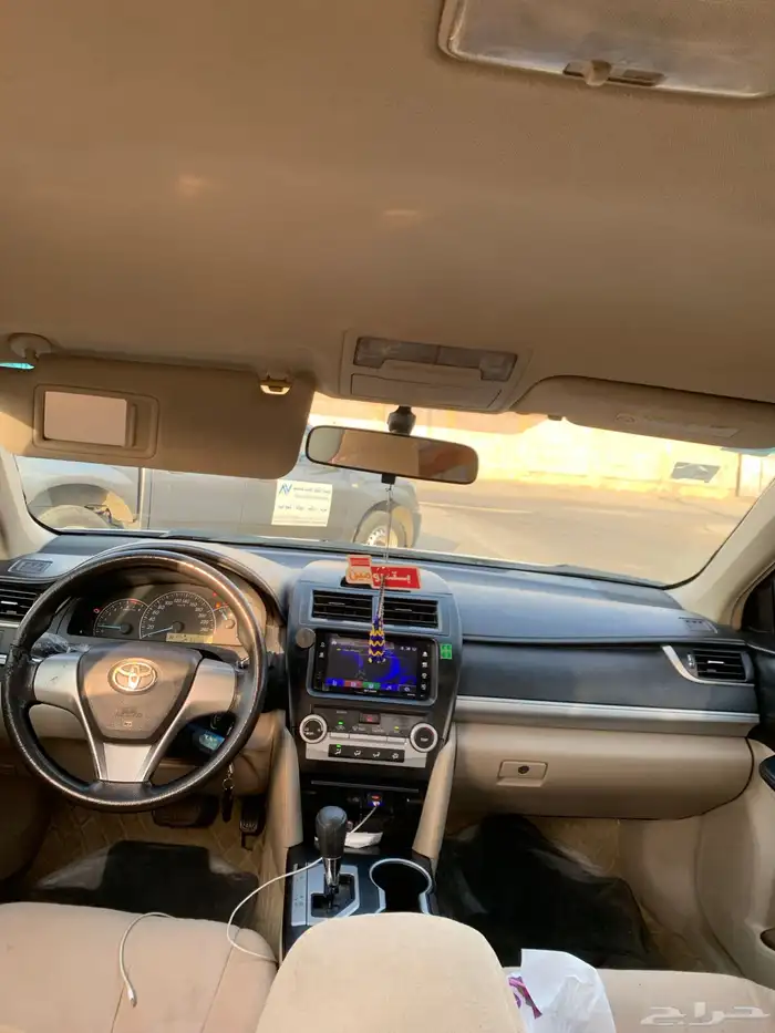 السياره نظيفه وعلى الفحص واستبنة وكاله مع كتلوجاتها 7