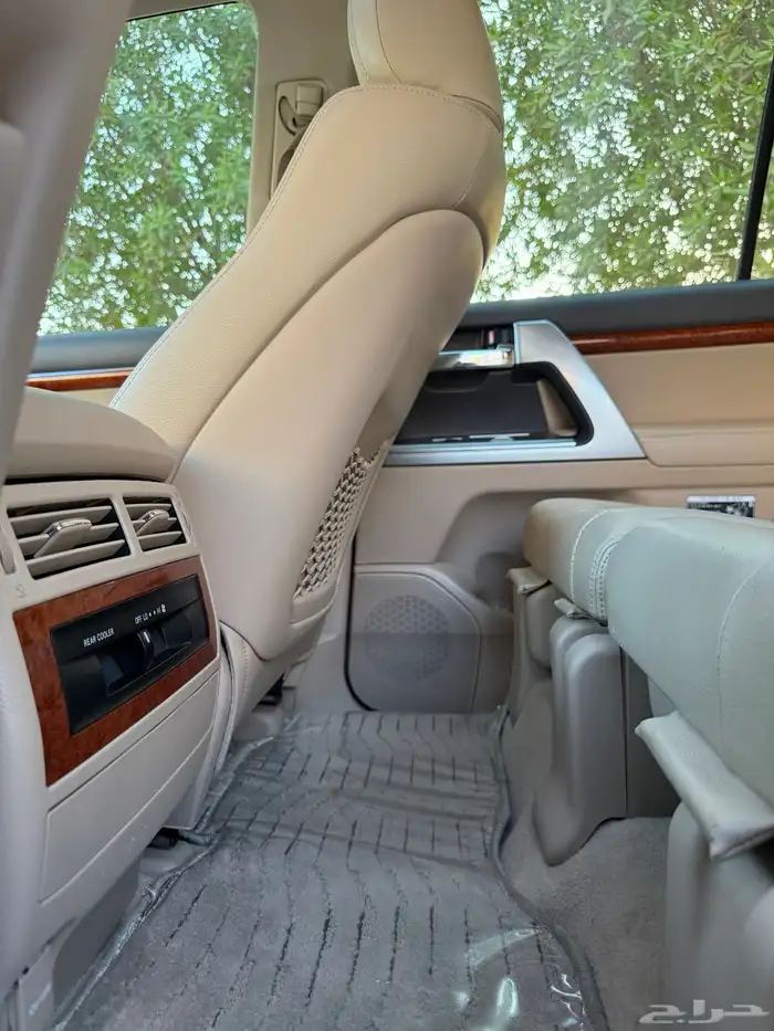 لاندكروزر VXR فكسار 2015 بريمي ( وكالة ) 56