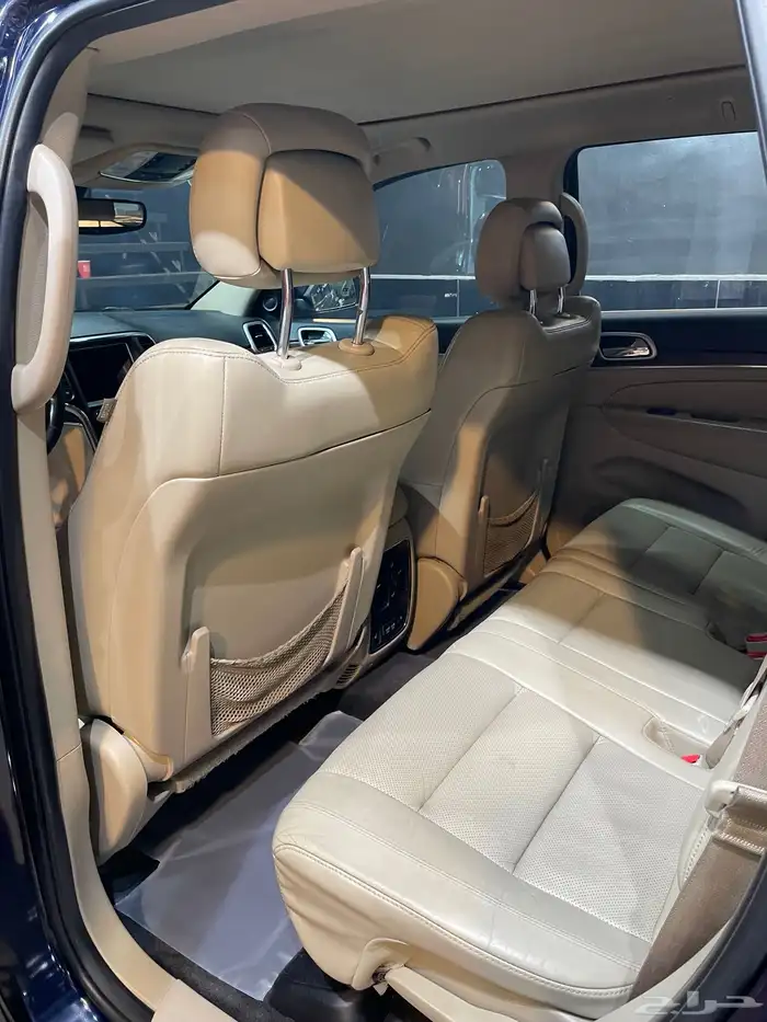 2018 جيب جراند شروكي ليميتيد فل كامل 23