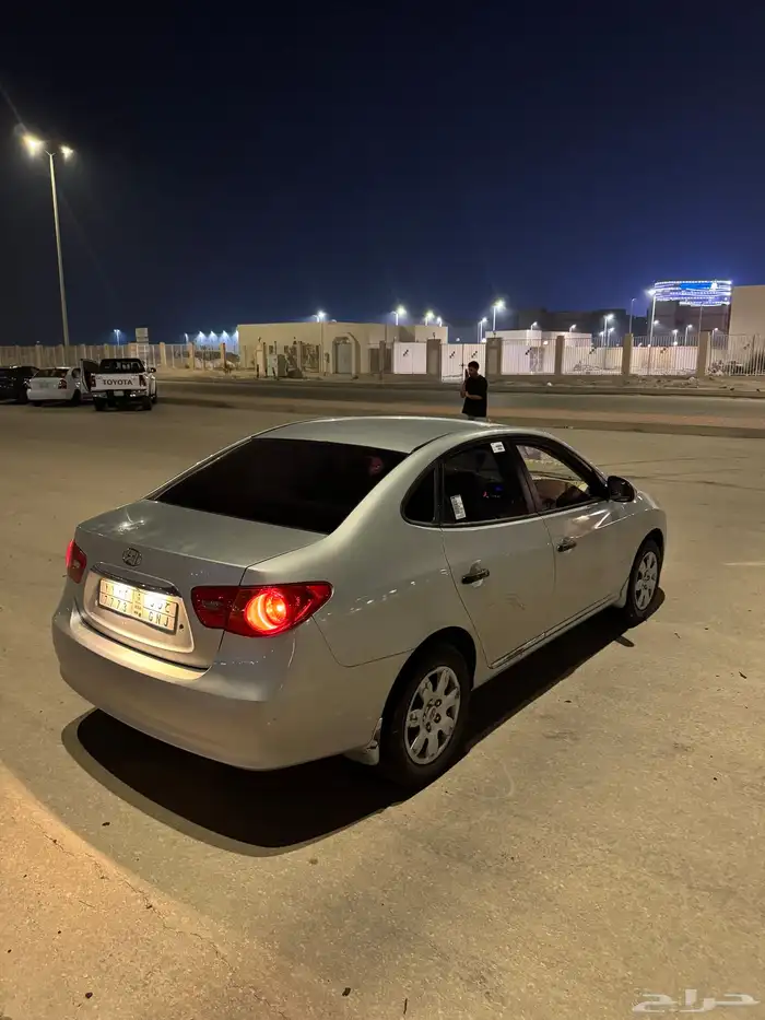 النترا هونداي نص فل للبيع السوم وصل 15 و البيع ماهو بعيد 5