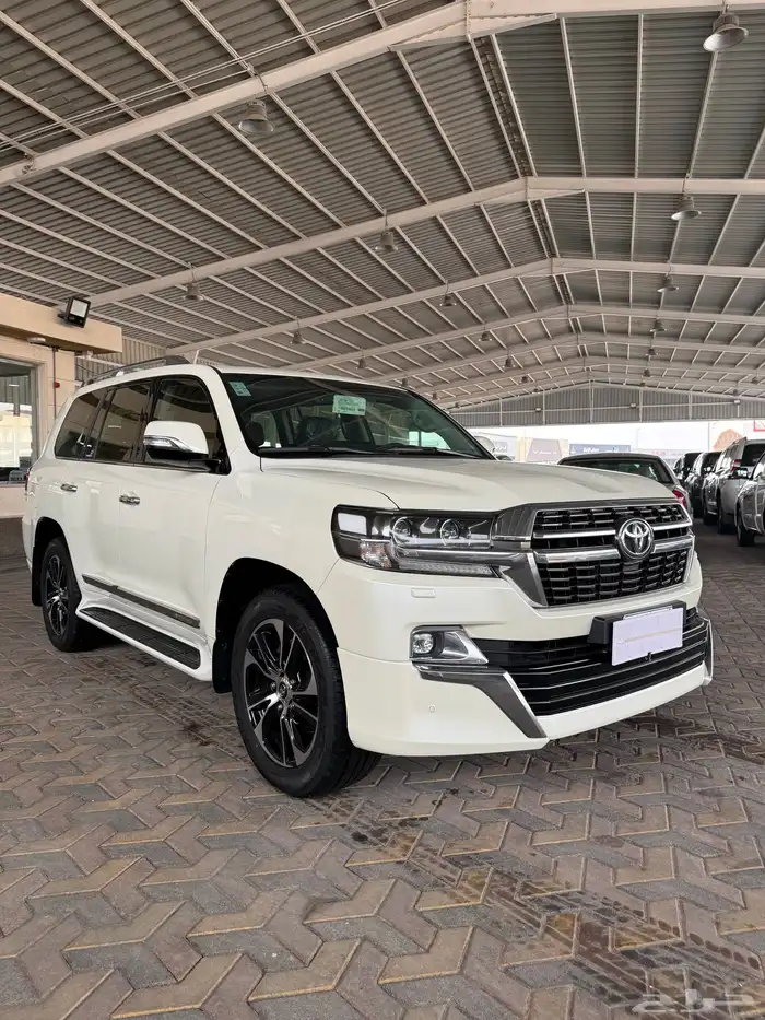 تويوتا لاندكروزر جي اكس أر تورينق سعودي رقم 4 موديل 2021 6