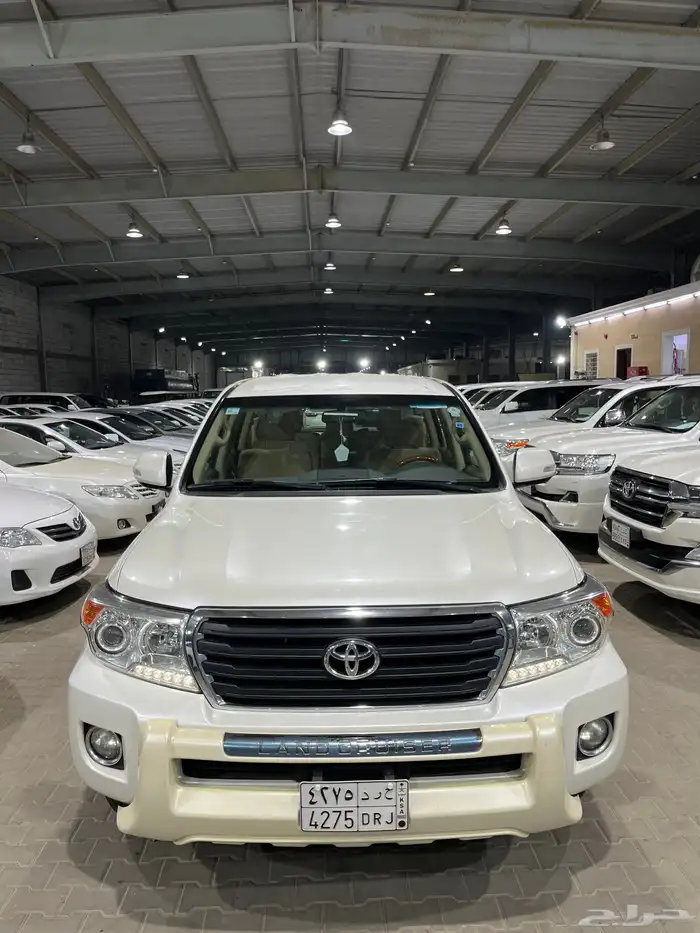 لاندكروزر 2014 شبه الجديد 1