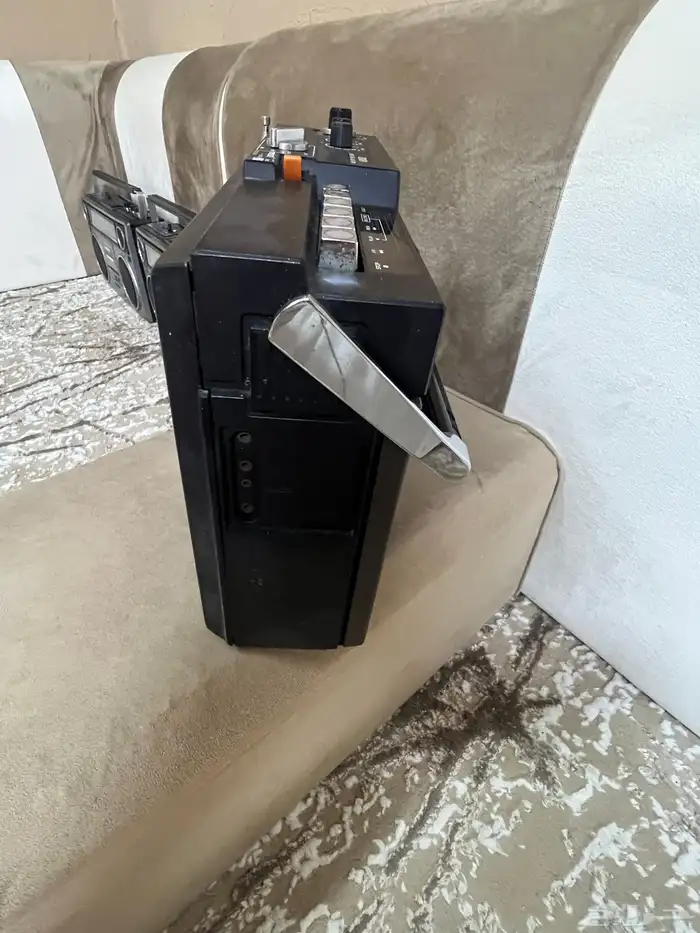 مسجل وراديو ناشونال 3