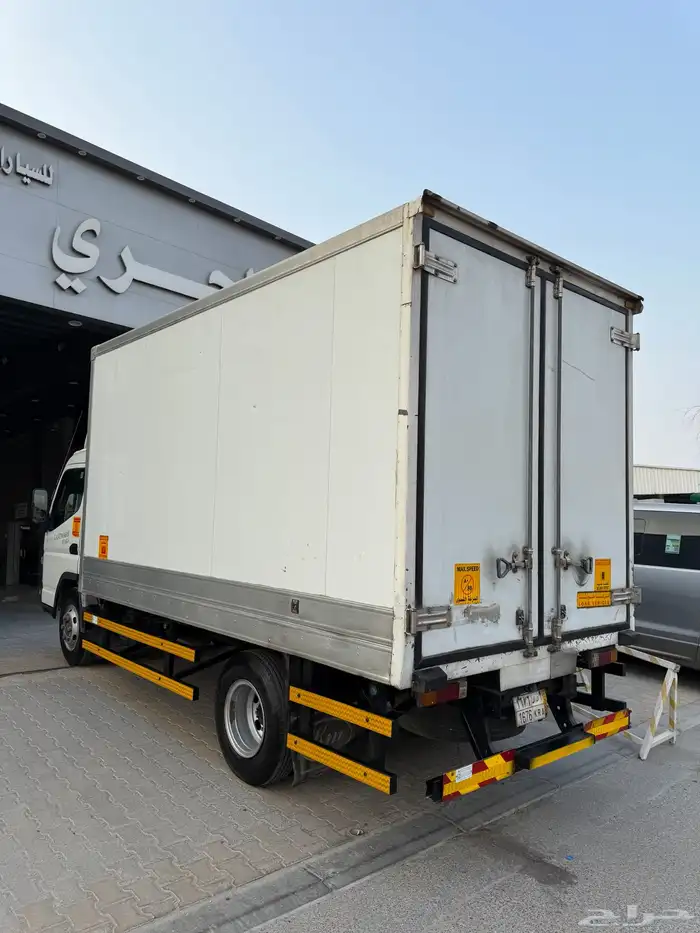 متسوبيشي كانتر دينا 2020 3