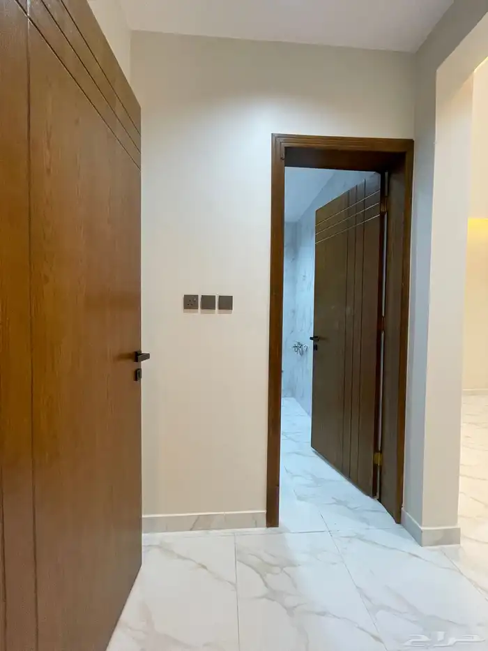 للبيع فيلا روف دور ثانى مع ملحق من 750 الف شمال الخميس 19