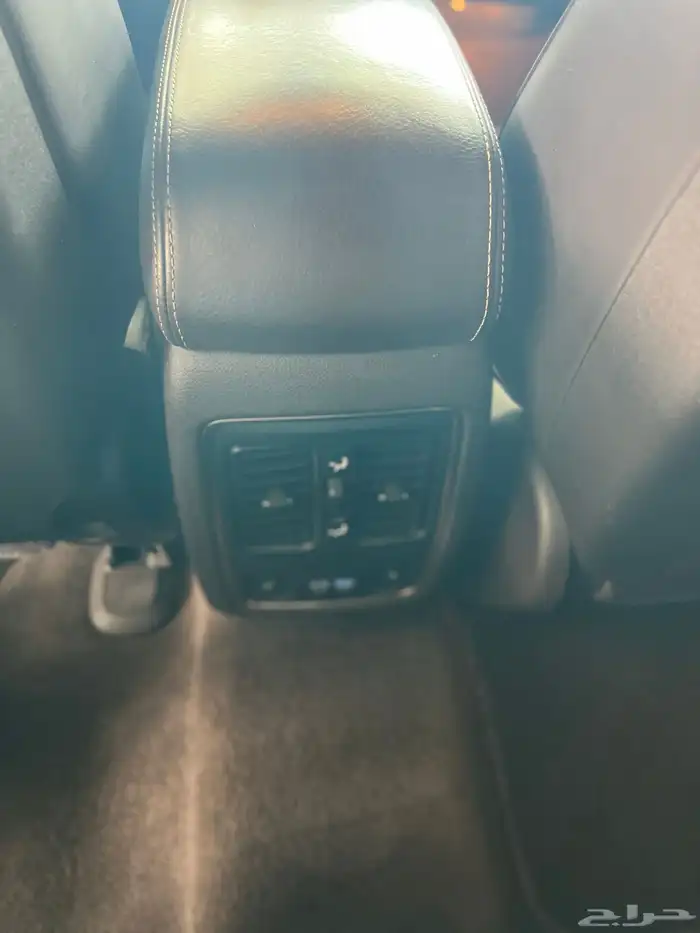 جيب شيروكي جراند 2015 فل كامل سعودي ماشي 139 الف 10