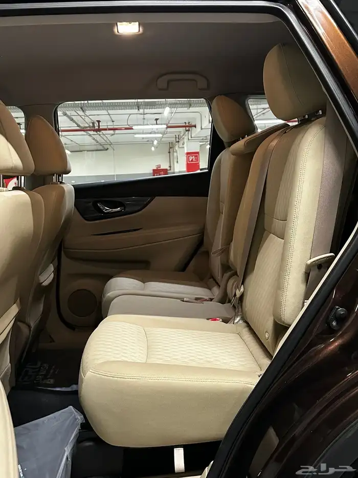 نوع السيارة 2021 اكس تريل 7 مقاعد دبل 11