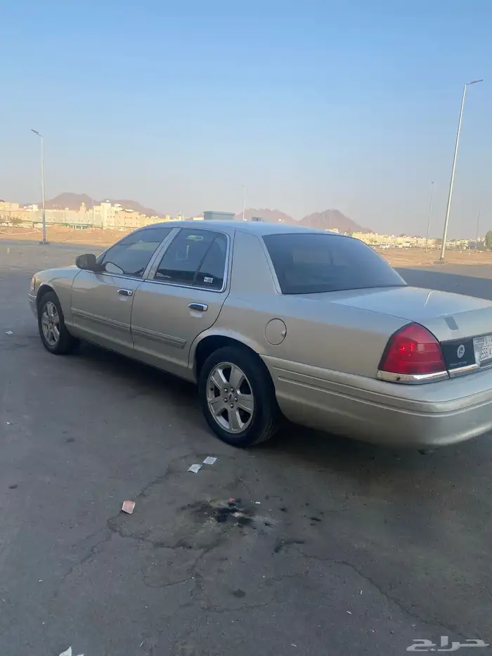 فورد فكتوريا 2011 0