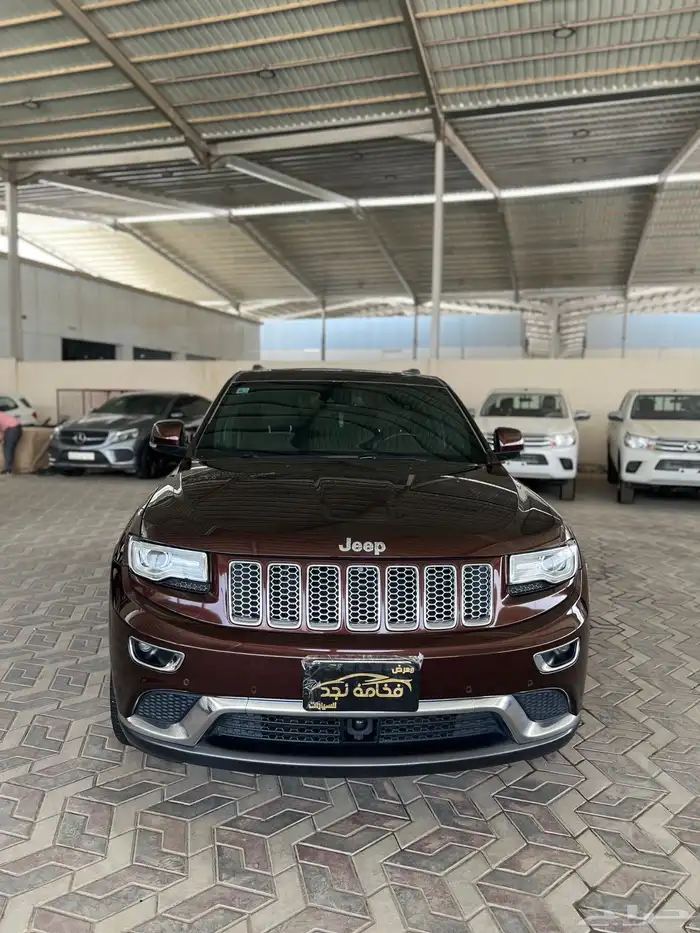 جيب شيروكي جراند 2015 فل كامل سعودي ماشي 139 الف 0