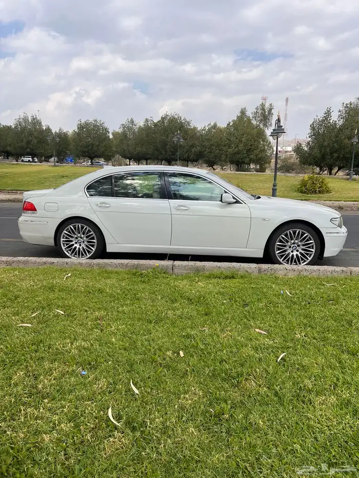 بي ام 745 2003 ابيض 1